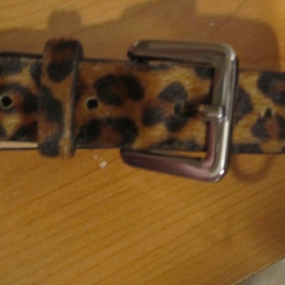 LANE BRYANT LEOPARD PRINT BELT SIZE 18-20 - Picture 3 of 3